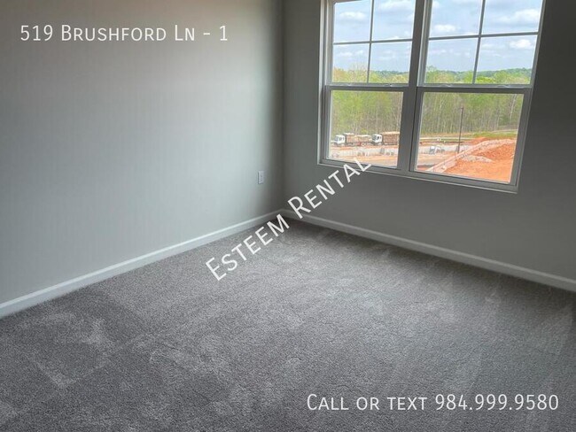 Building Photo - 519 Brushford Ln