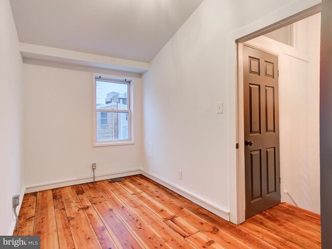 Building Photo - 1520 E Susquehanna Ave