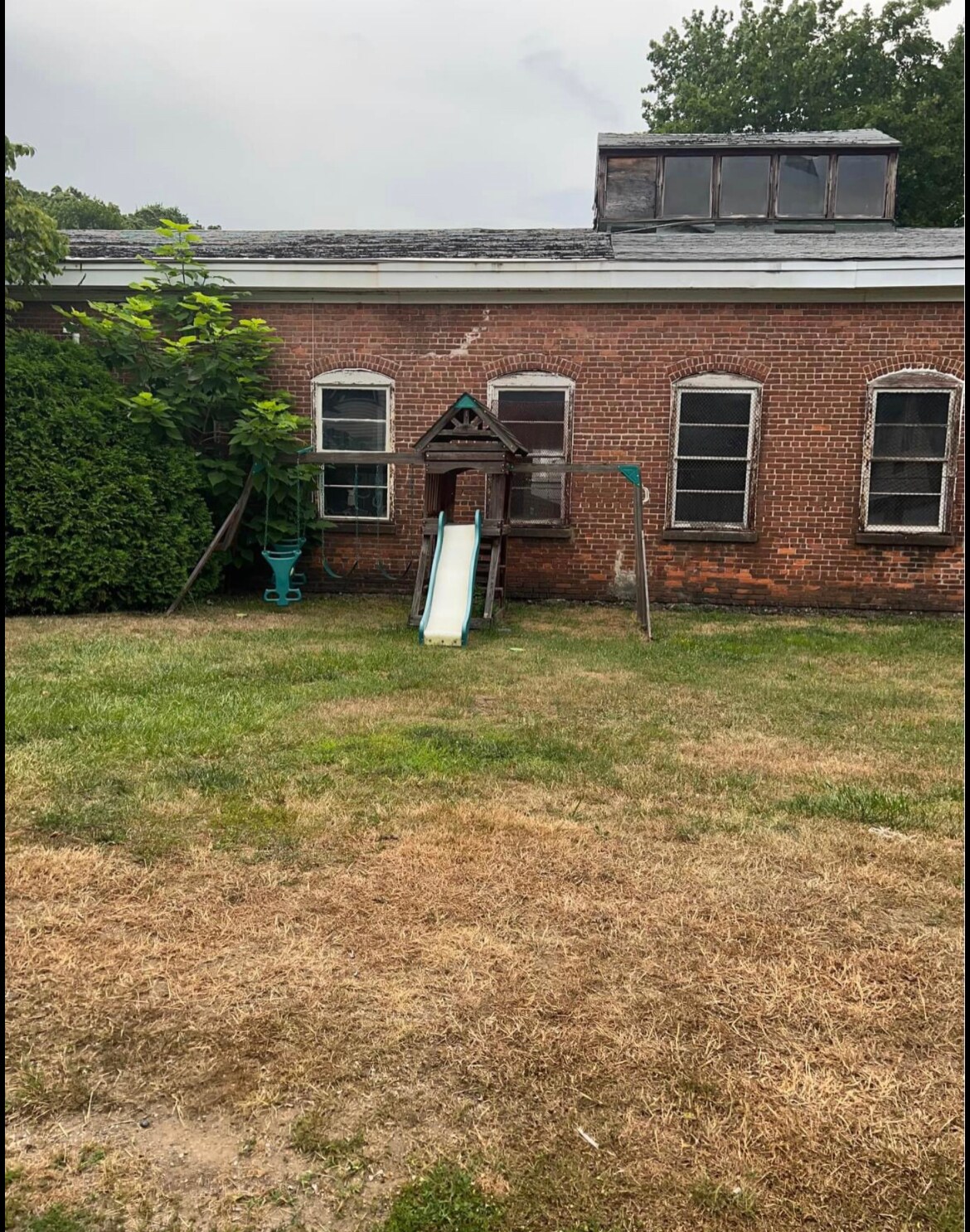 Building Photo - 32 Pleasant St