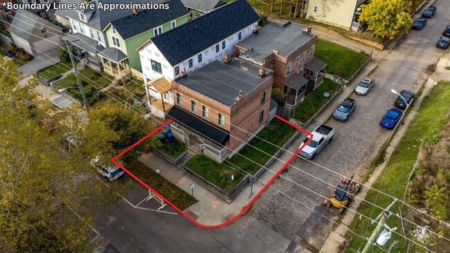 Building Photo - 514 W 1st Ave