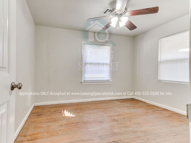 Building Photo - Charming Mid Norman 3 Bed 2 Bath Home!