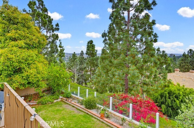 Building Photo - 41 Via Athena