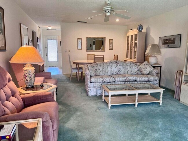 Building Photo - 135 Amherst Ln