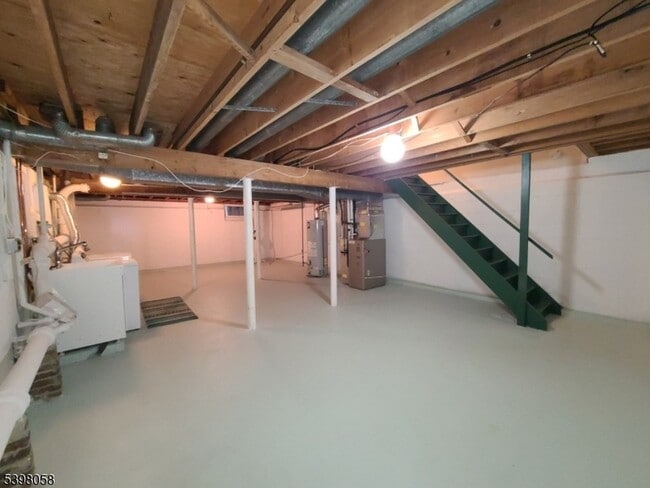 Building Photo - 87 E Main St