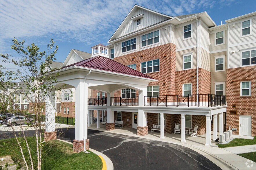 Building Photo - Woodyard Station Senior - 4 Apartments
