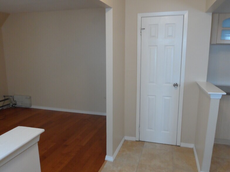 Coat closet - 144 Bridgetown St