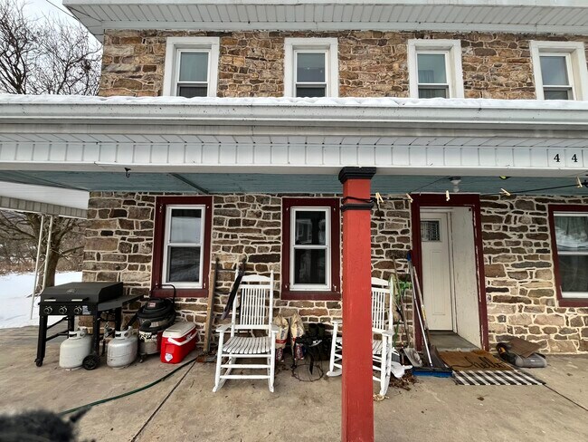 Primary Photo - Leck Kill Apartments