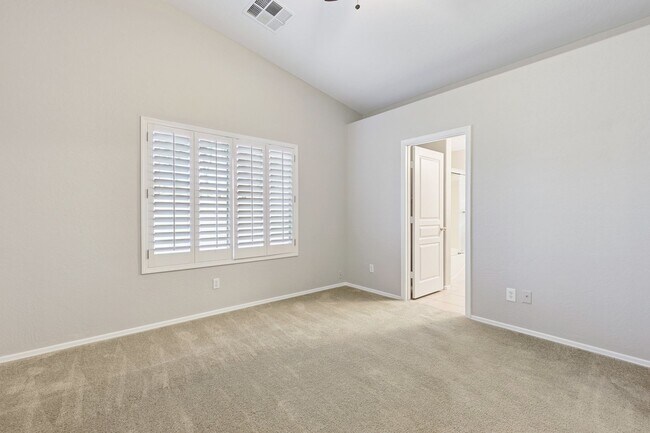 Building Photo - 3 Bed, 2 Bath Home in Power Ranch Subdivis...