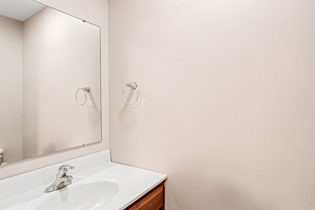 Building Photo - 812 Market St