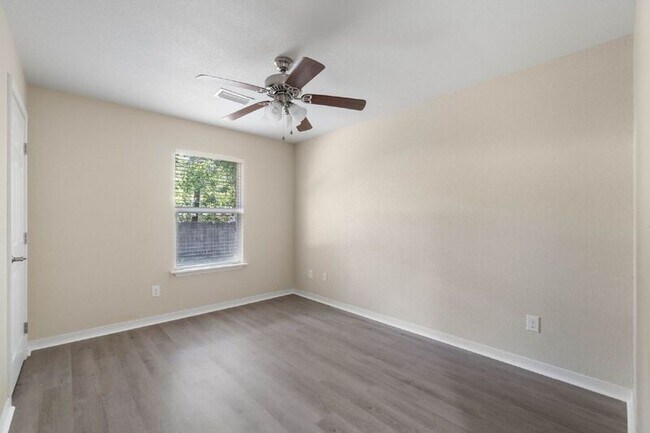 Building Photo - 1137 Finck Rd