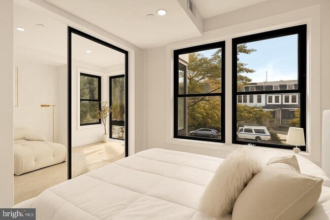 Building Photo - 3923 14th St NW