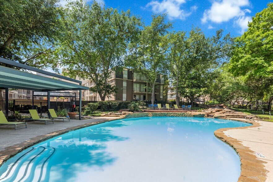 Yorktown 2530 Yorktown St Houston TX 77056 Apartment Finder