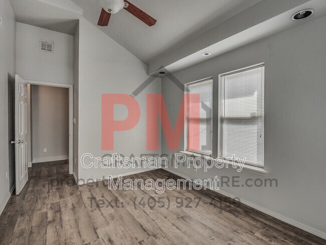 Building Photo - 1514 NW 18th St