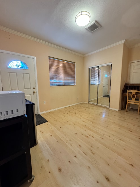 Building Photo - 1 Horst Ave