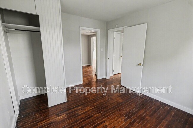 Building Photo - 6025 Ivy St