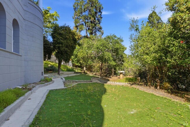 Building Photo - 172 Bella Vista Ave