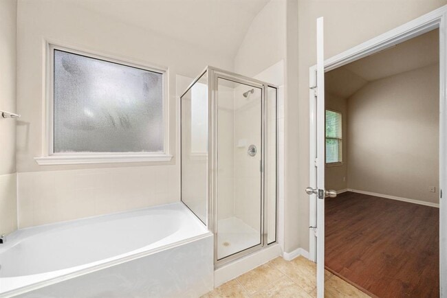 Building Photo - 25426 Saddlebrook Champion Way