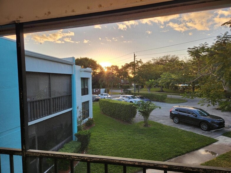 View - 517 Dotterel Rd