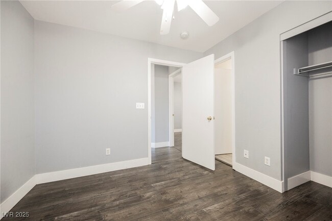 Building Photo - 138 Cam Capri