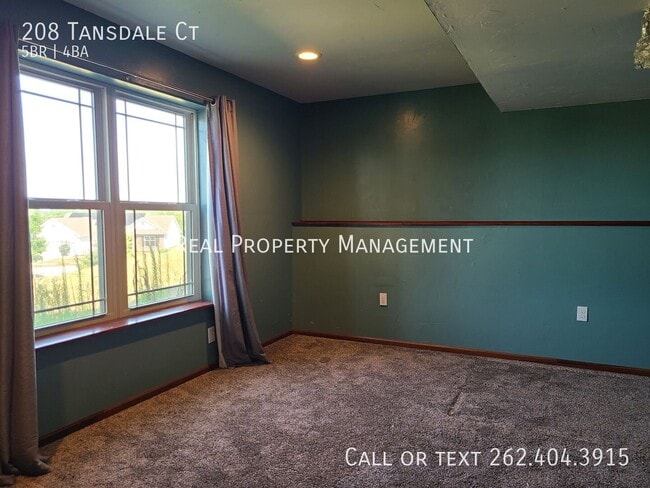 Building Photo - 208 Tansdale Ct