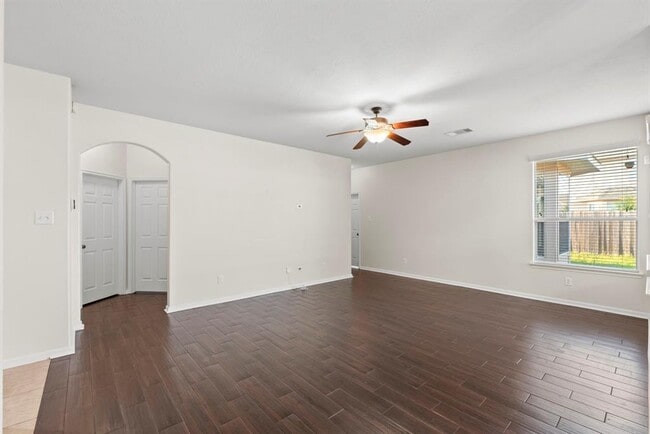 Building Photo - 16710 Jelly Park Stone Dr
