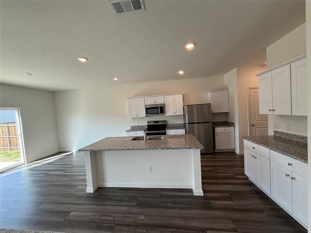 Building Photo - 2104 Jackson St