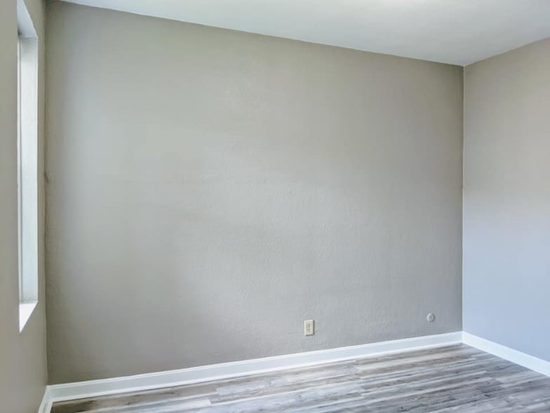 Building Photo - 1862 Beacon St