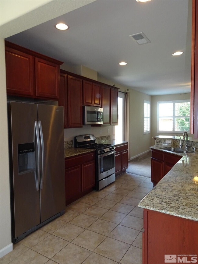 Building Photo - 494 Merganser Ln