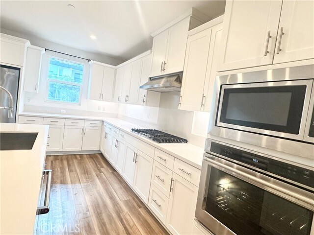 Building Photo - 126 Schick
