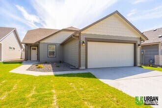 Building Photo - New construction: 3 bedrooms, 2 bathrooms ...