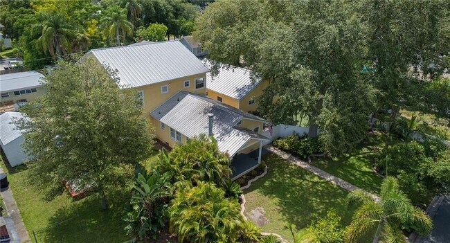 Building Photo - 3035 Granville Ct N