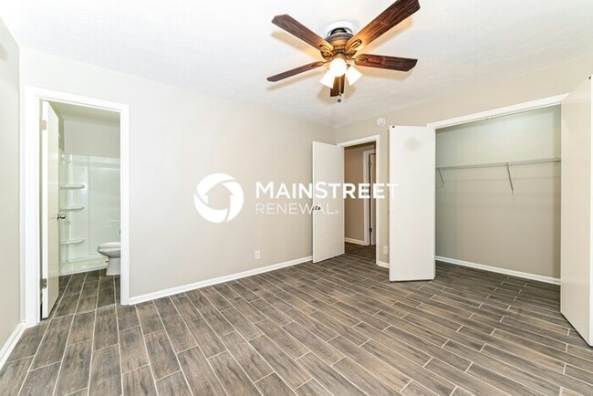 Building Photo - 3 Bedroom Pet-Friendly Home in ELLENWOOD, GA with Main Street Renewal