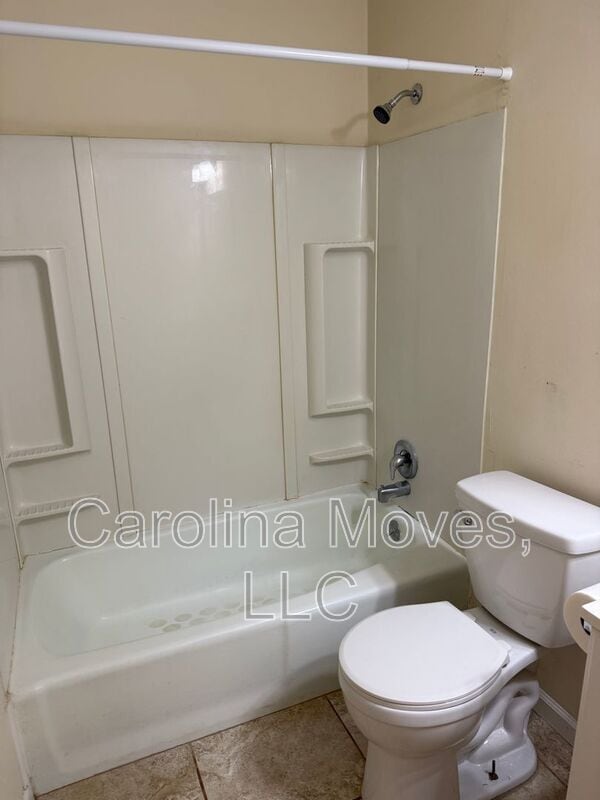 Building Photo - 11 Cooperfield Ave