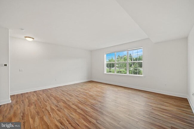 Building Photo - 712 Pony Ln