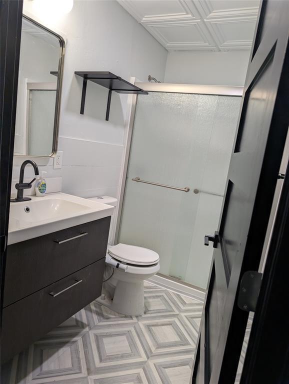 Building Photo - 6915 Providence Ave