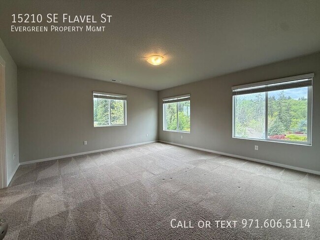 Building Photo - 15210 SE Flavel St