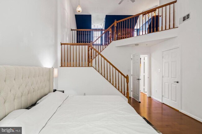 Building Photo - 4749 Thornbury Dr