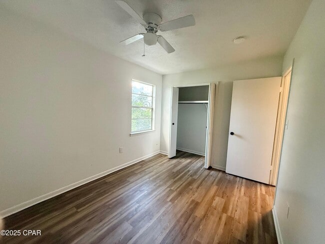 Building Photo - 506 N 11th St