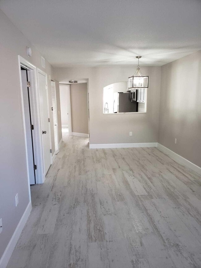 Building Photo - 3512 Briar Bay Blvd