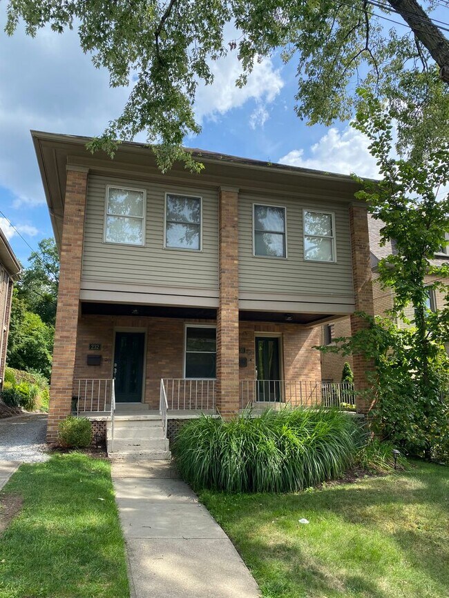 Building Photo - 230 Ridge Ave