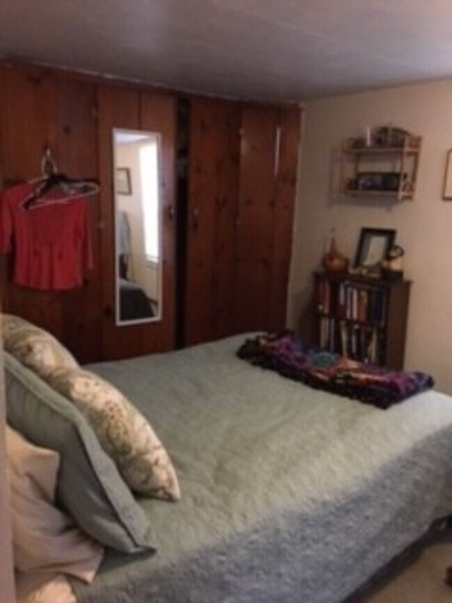 Building Photo - 1 Bedroom, 1 bath house in Bryan Park