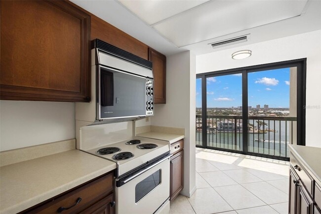 Building Photo - 9425 Blind Pass Rd