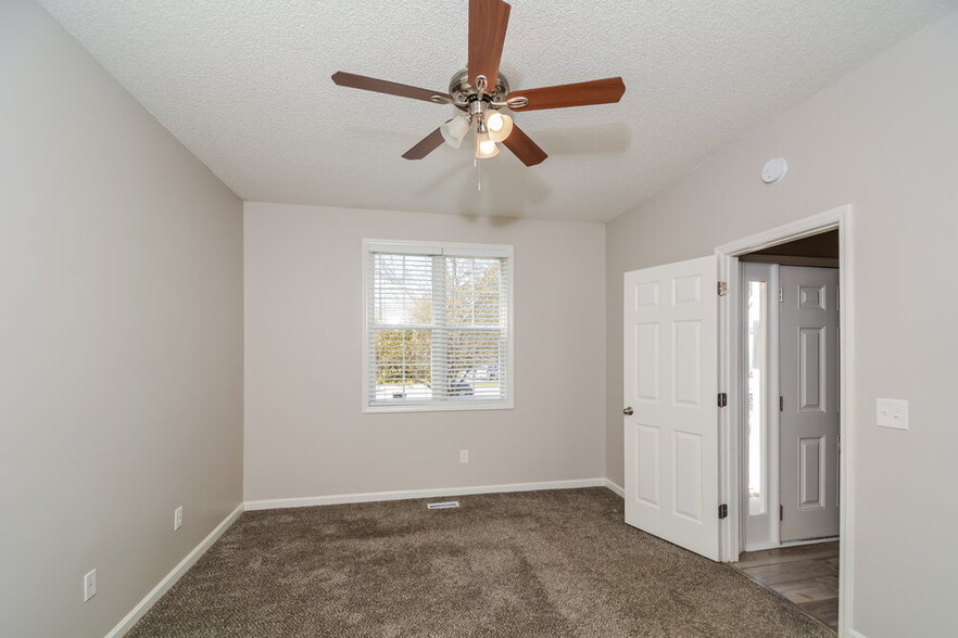 Building Photo - 4801 Morecambe Way
