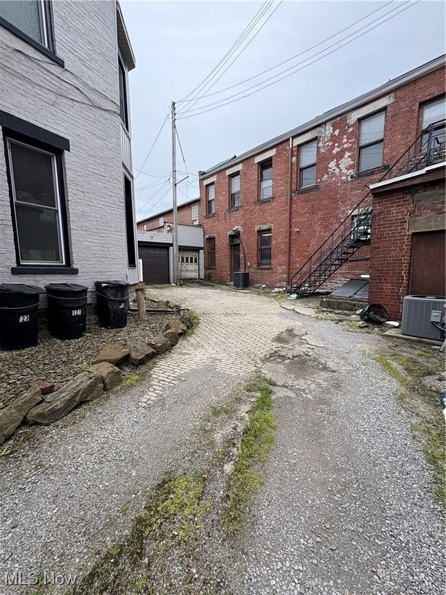 Building Photo - 123 S Lincoln Ave