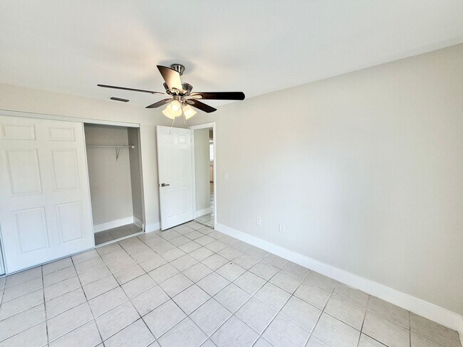 Building Photo - PIKUS (5356 24th Ave SW)