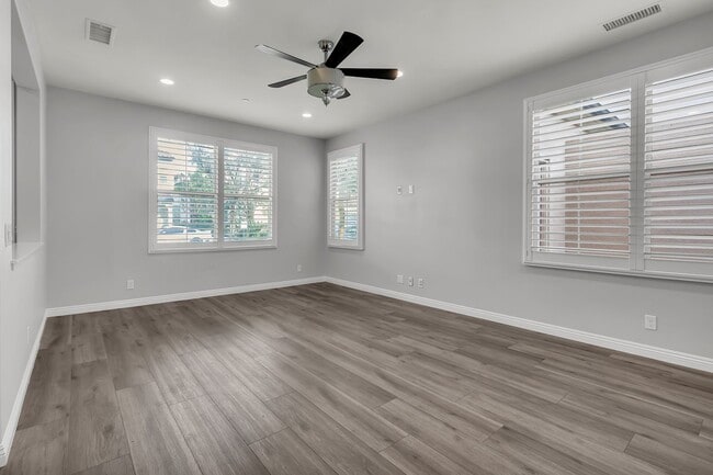 Building Photo - 76 Evening Sun