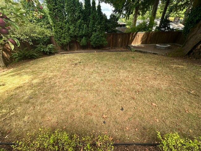 Building Photo - 11544 22nd Ave NE