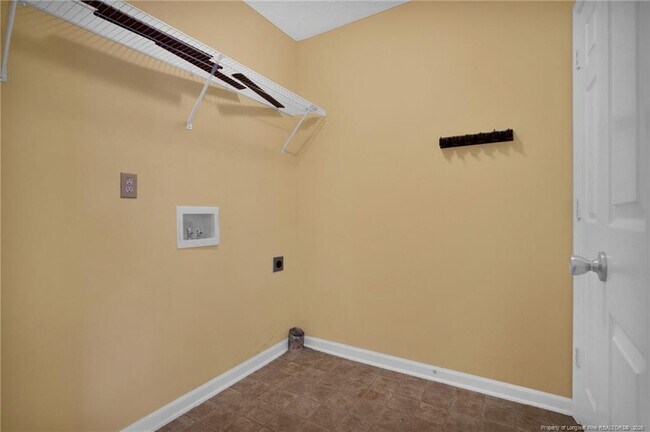 Building Photo - 8236 Frenchorn Ln