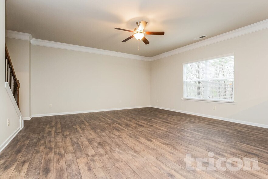 Building Photo - 55 Thorndale Ct