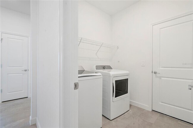 Building Photo - 14735 Bluewater Rd